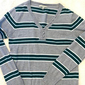 41 Hawthorn Louanna Extended Placket Henley M